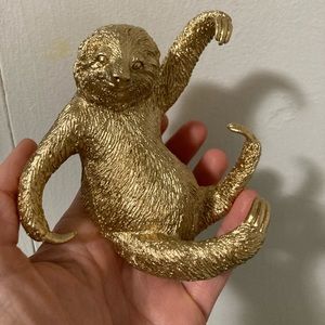 Gold sloth